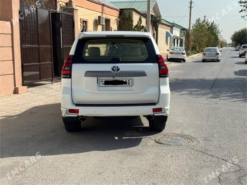 Toyota Land Cruiser Prado 2018 - 820 000 TMT - Aşgabat - img 2