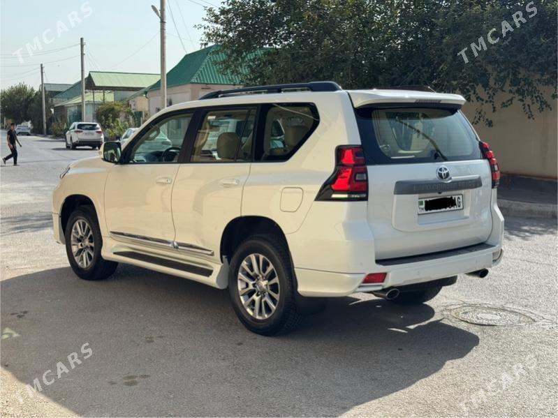 Toyota Land Cruiser Prado 2018 - 820 000 TMT - Aşgabat - img 3