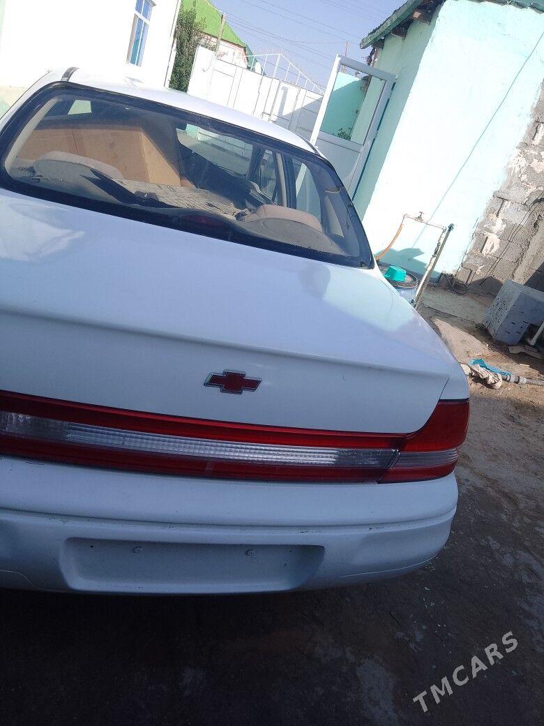 Chevrolet Caprice Classic 2002 - 20 000 TMT - Aşgabat - img 1