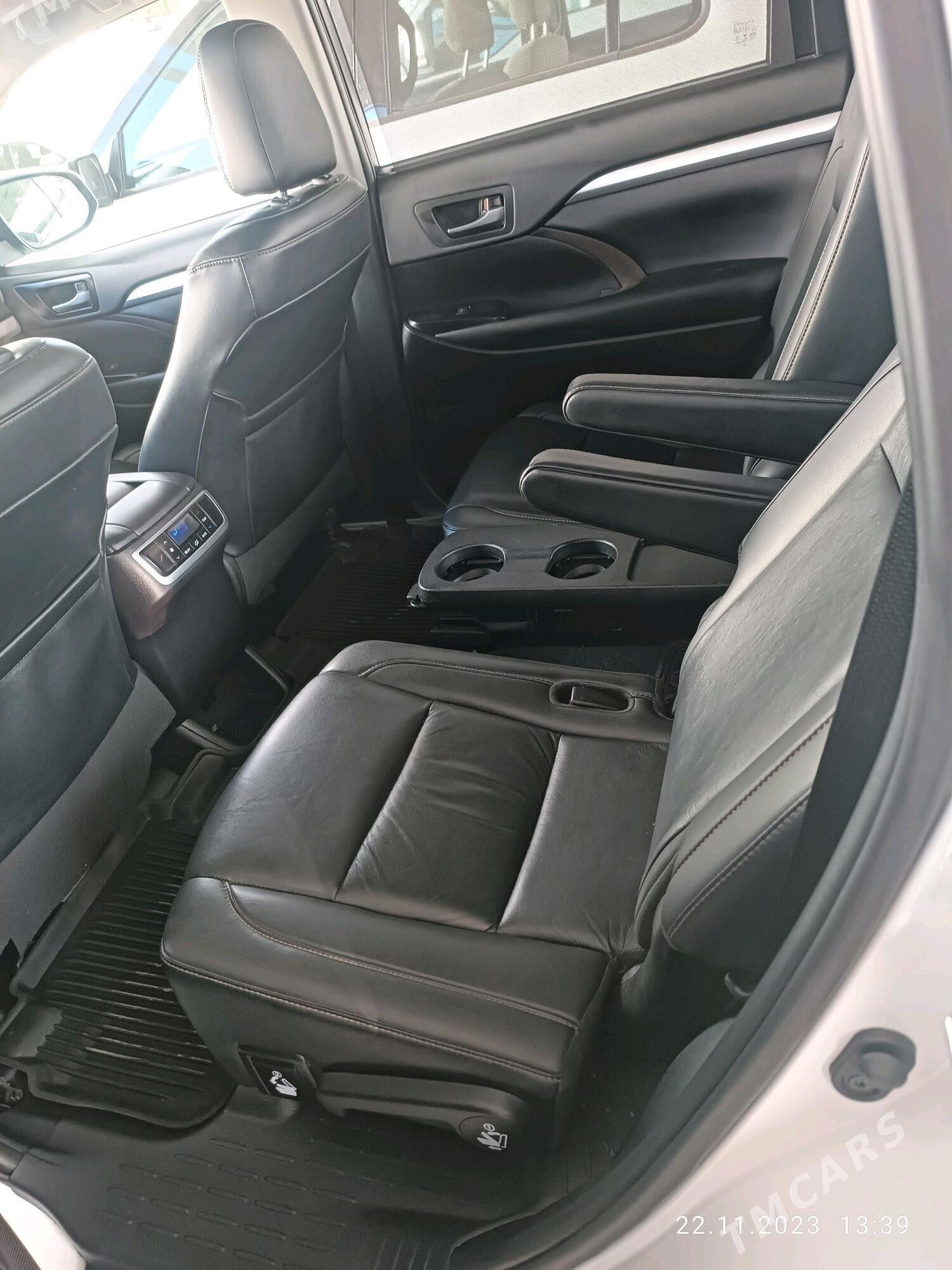 Toyota Highlander 2019 - 500 000 TMT - Бузмеин ГРЭС - img 6