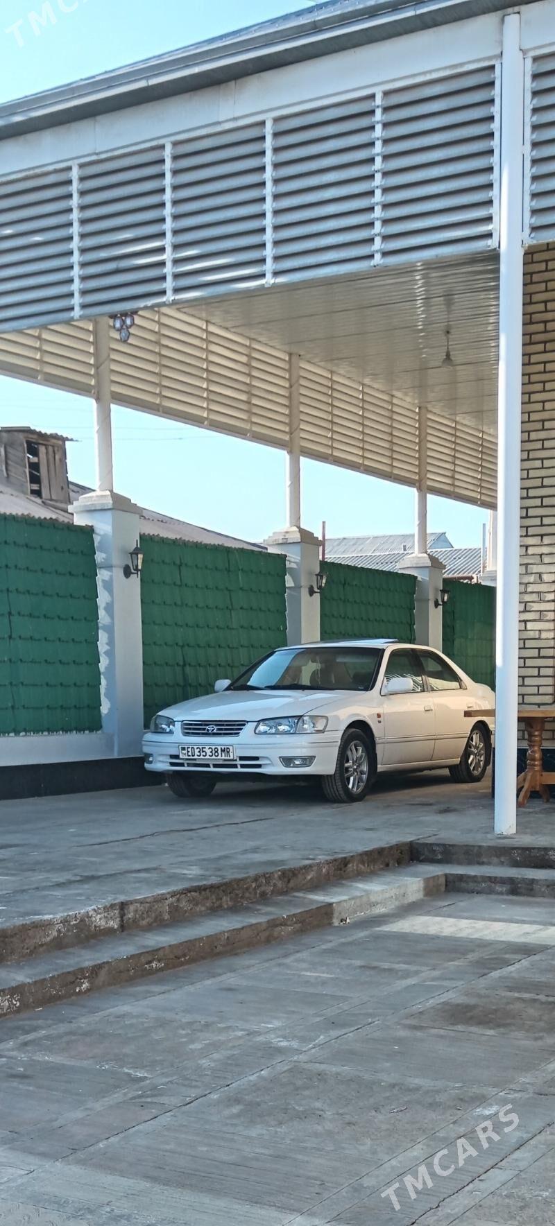 Toyota Camry 2000 - 180 000 TMT - Baýramaly - img 2