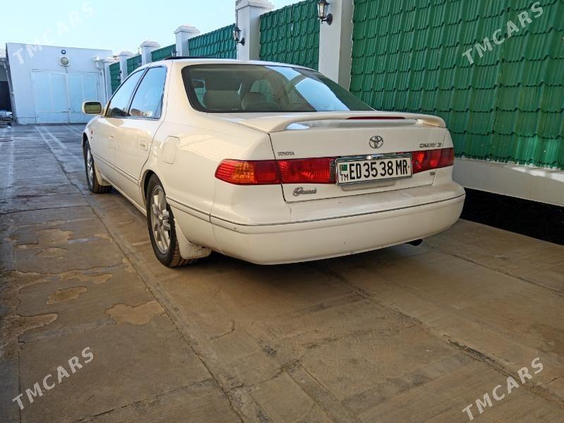 Toyota Camry 2000 - 180 000 TMT - Baýramaly - img 3
