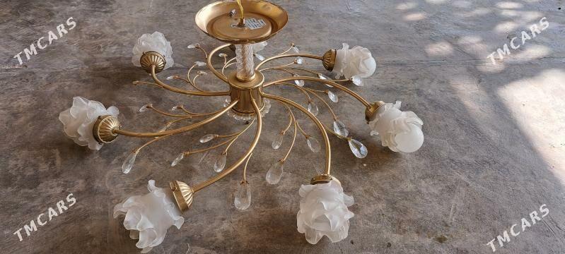 lýustra - Mary - img 2