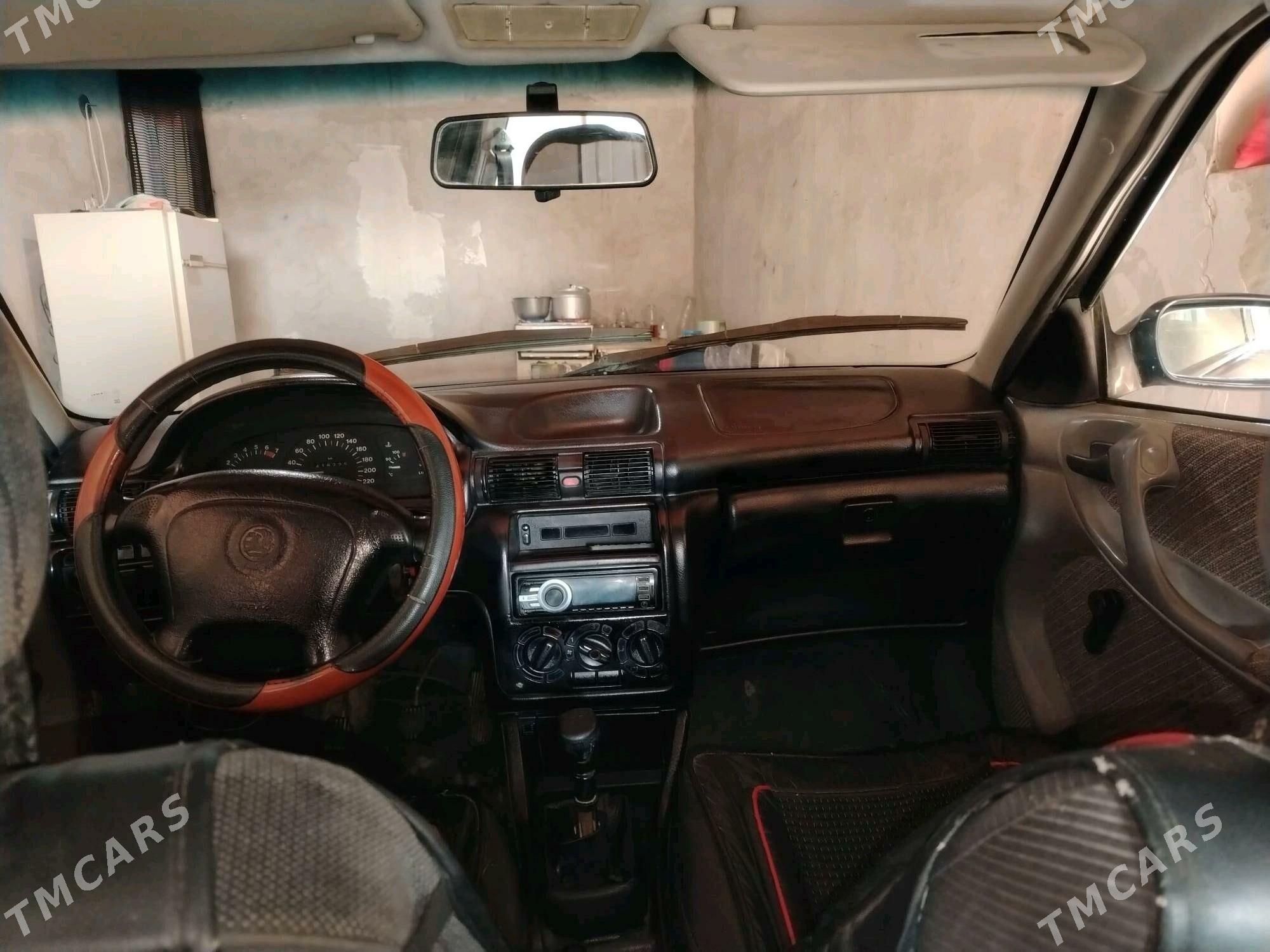 Opel Astra 1996 - 41 000 TMT - Гурбансолтан Едже - img 3