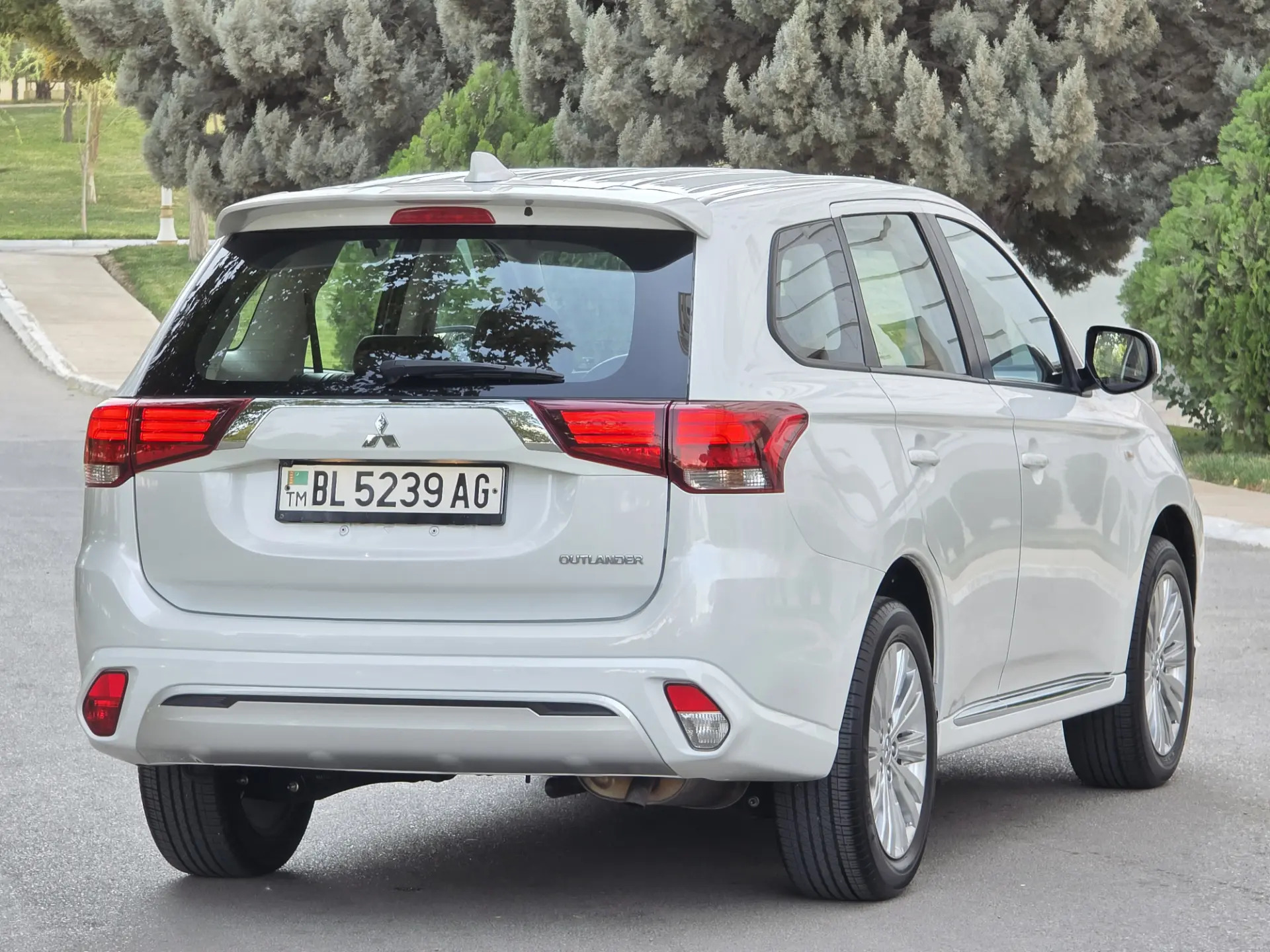 Mitsubishi Outlander 2022 - 279 000 TMT - Гаудан "А" - img 3