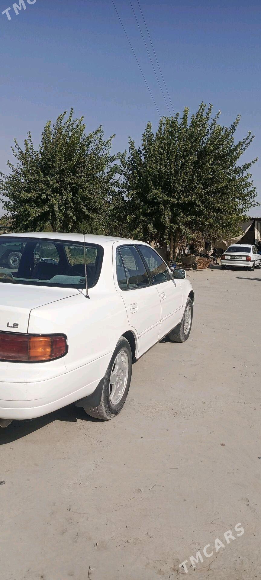Toyota Camry 1993 - 80 000 TMT - Халач - img 2