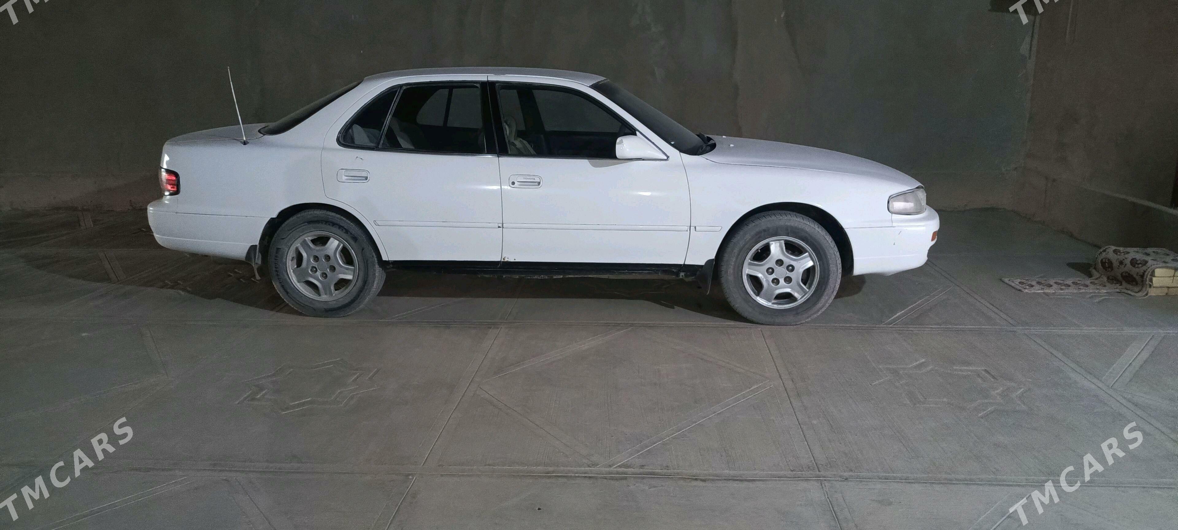 Toyota Camry 1993 - 80 000 TMT - Халач - img 6