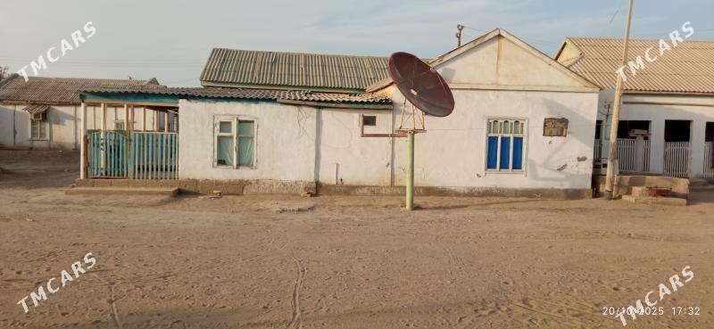 Jay Garadepe - Esenguly - img 4