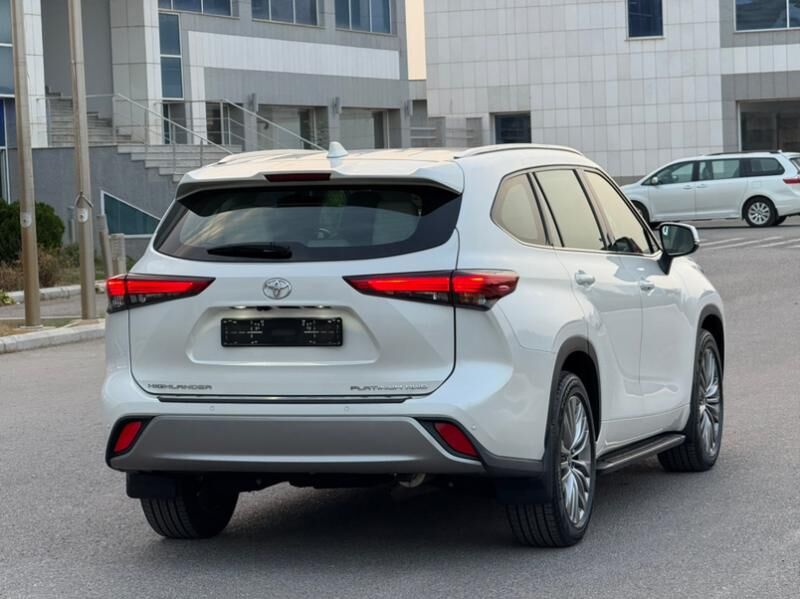 Toyota Highlander 2021 - 670 000 TMT - Ашхабад - img 1