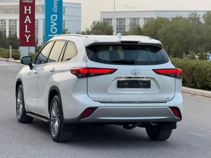 Toyota Highlander 2021 - 670 000 TMT - Ашхабад - img 2