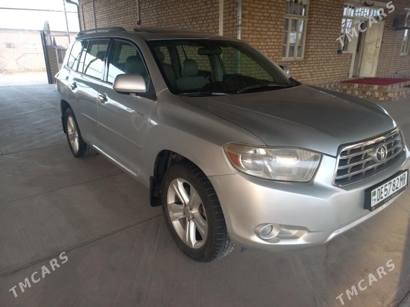 Toyota Highlander 2010 - 310 000 TMT - Сакарчага - img 4