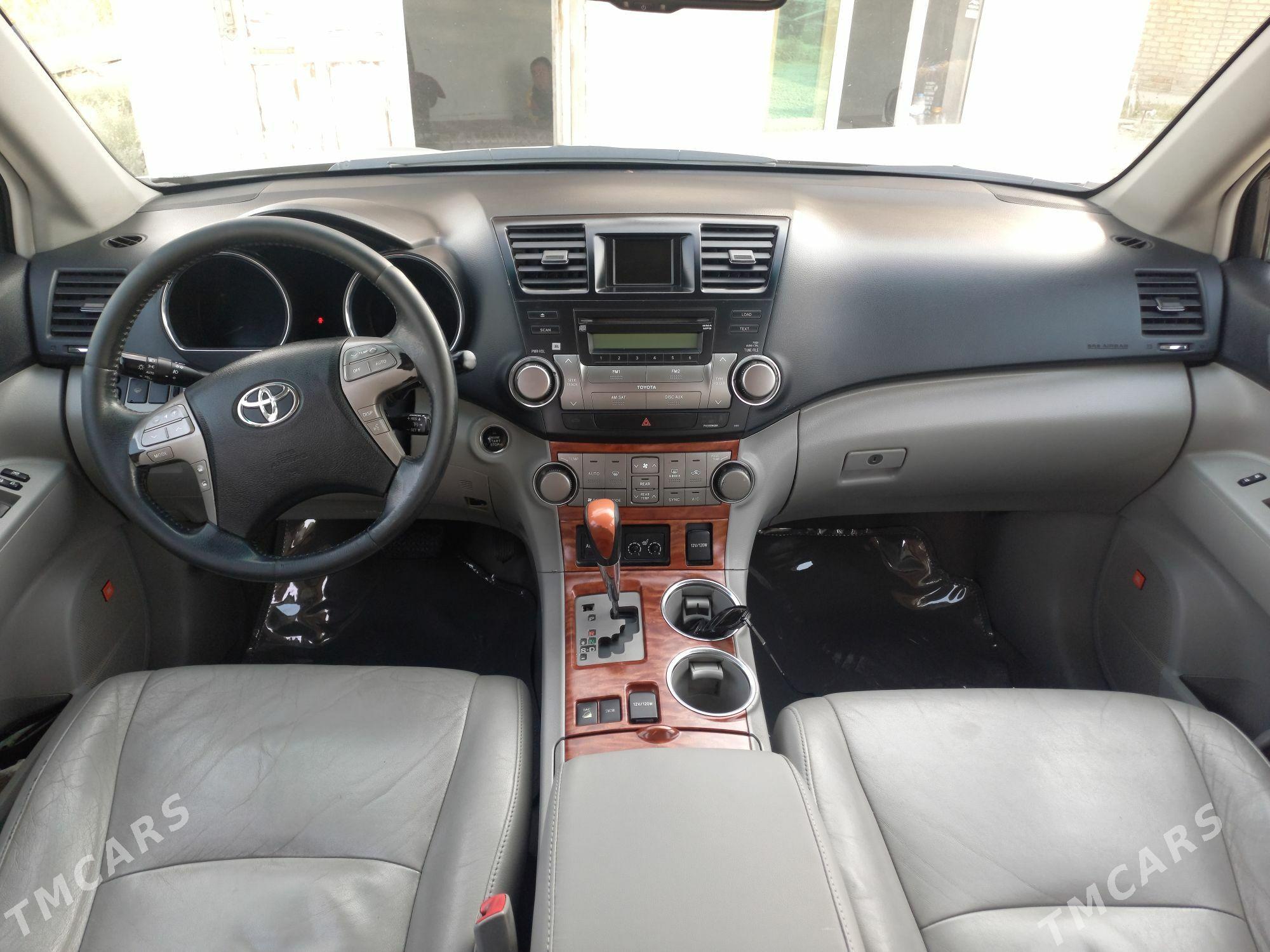 Toyota Highlander 2010 - 310 000 TMT - Сакарчага - img 8