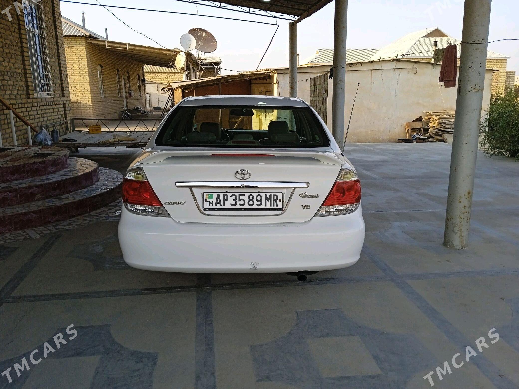 Toyota Camry 2005 - 225 000 TMT - Mary - img 2