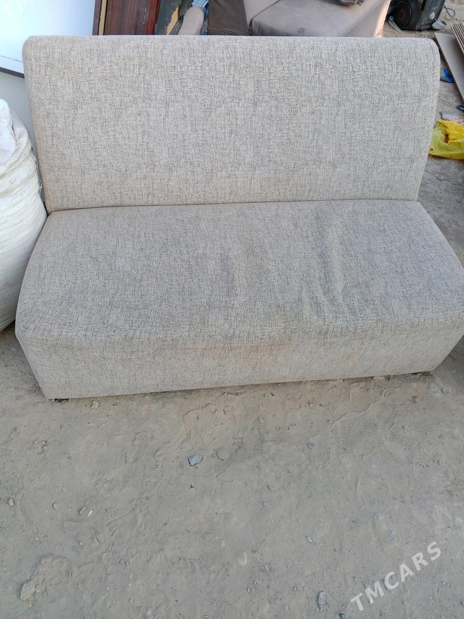 diwan kiresle - Теджен - img 1