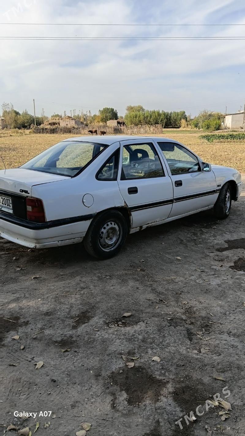 Opel Vectra 1992 - 20 000 TMT - Губадаг - img 3