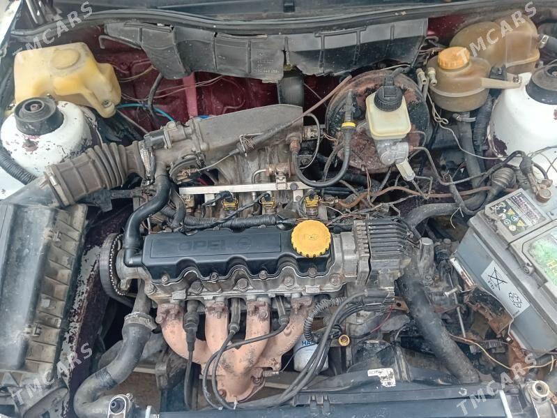 Opel Astra 1993 - 30 000 TMT - Кака - img 2