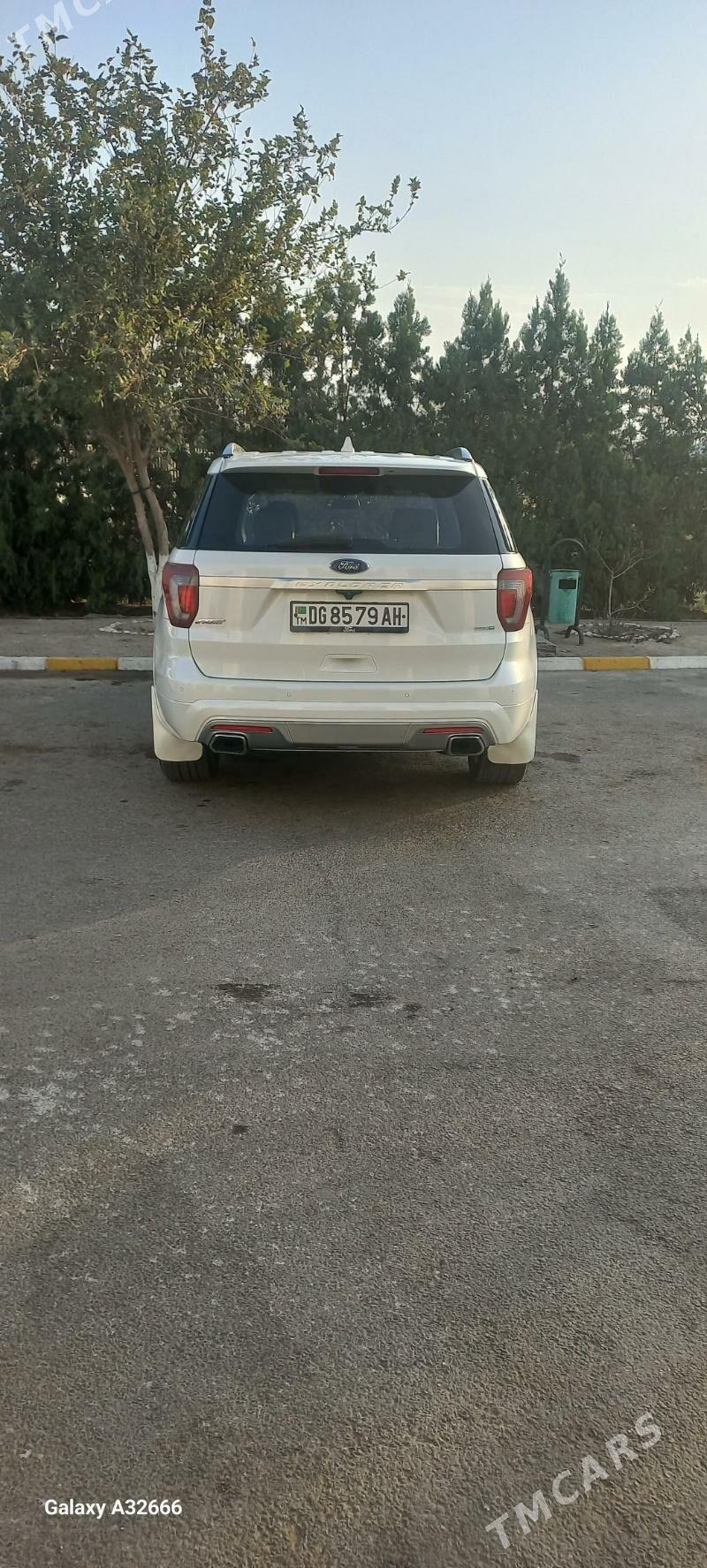 Ford Explorer 2017 - 375 000 TMT - Ак-Бугдайский этрап - img 6