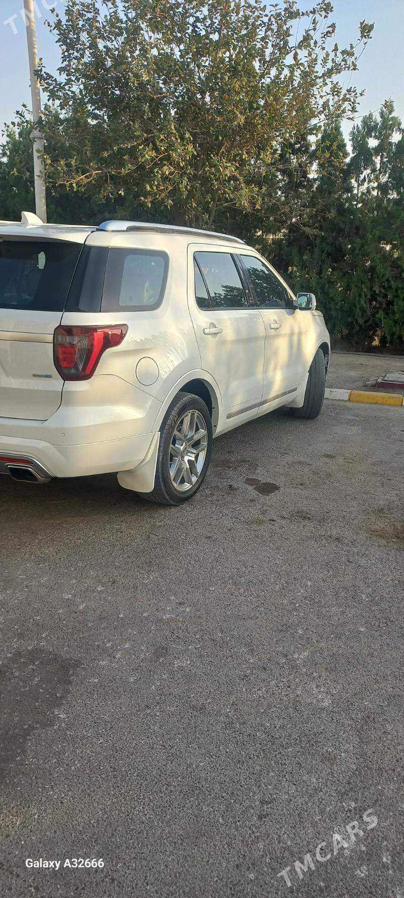 Ford Explorer 2017 - 375 000 TMT - Ак-Бугдайский этрап - img 5