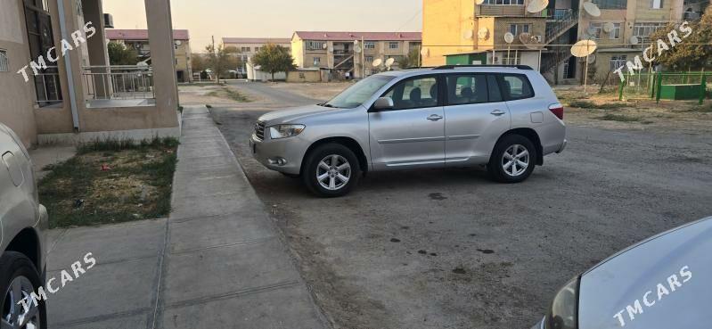 Toyota Highlander 2010 - 320 000 TMT - Мары - img 2