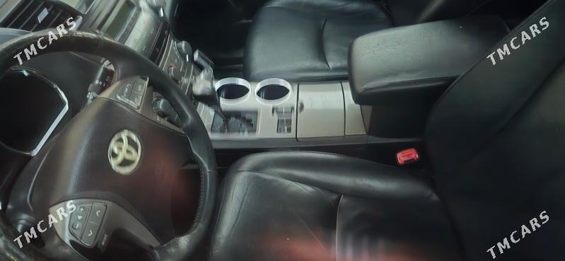 Toyota Highlander 2010 - 320 000 TMT - Мары - img 1