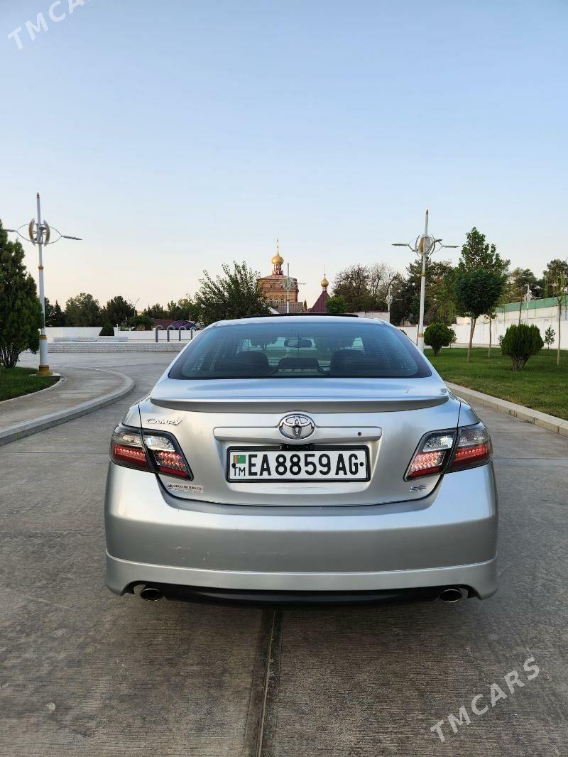 Toyota Camry 2010 - 240 000 TMT - Кëши - img 7