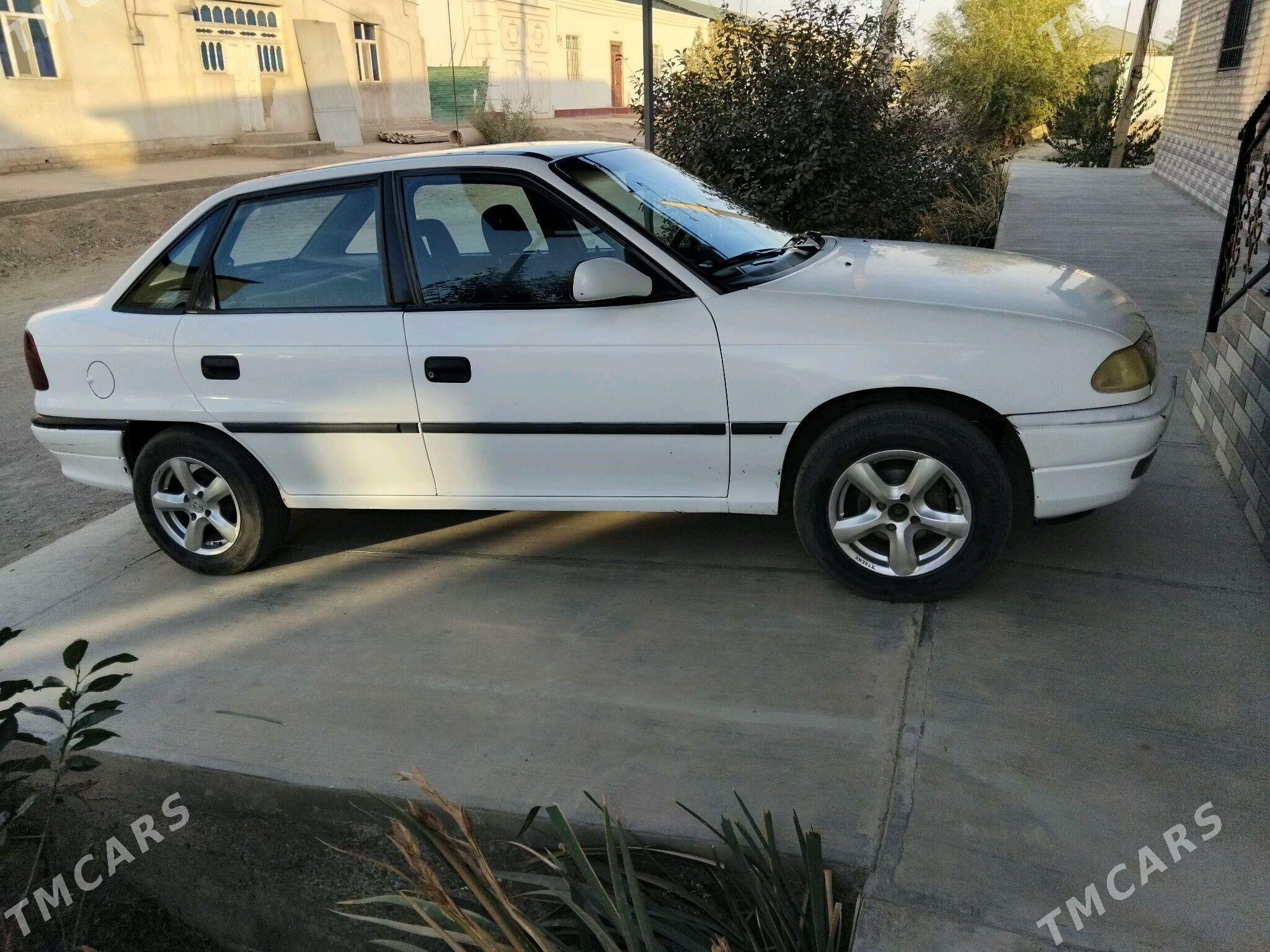 Opel Astra 1997 - 44 000 TMT - Daşoguz - img 9