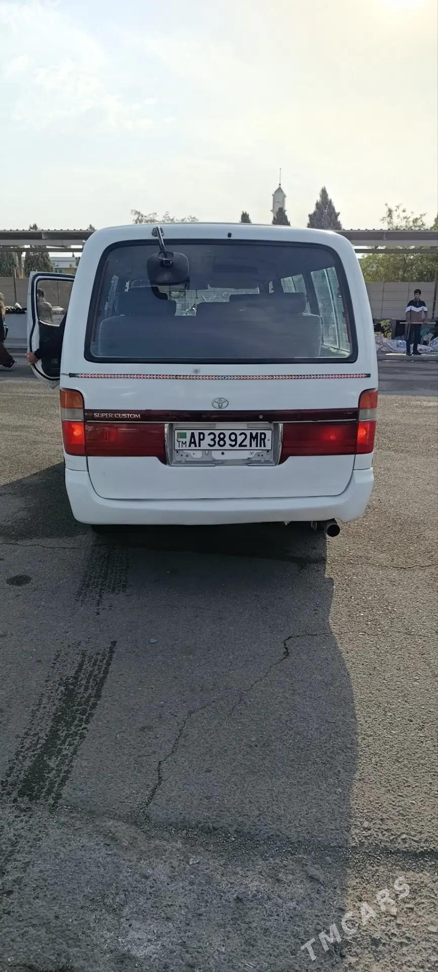 Toyota Hiace 2005 - 85 000 TMT - Сакарчага - img 4