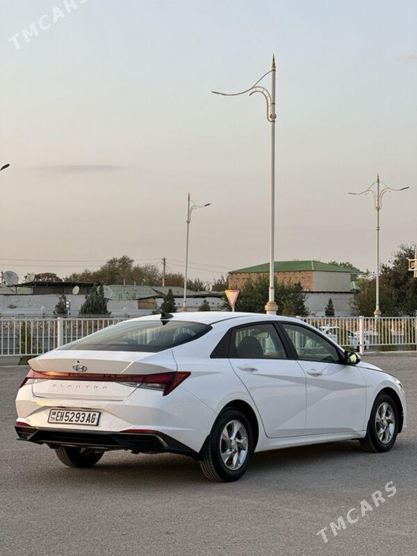 Hyundai Elantra 2022 - 255 000 TMT - Ашхабад - img 4