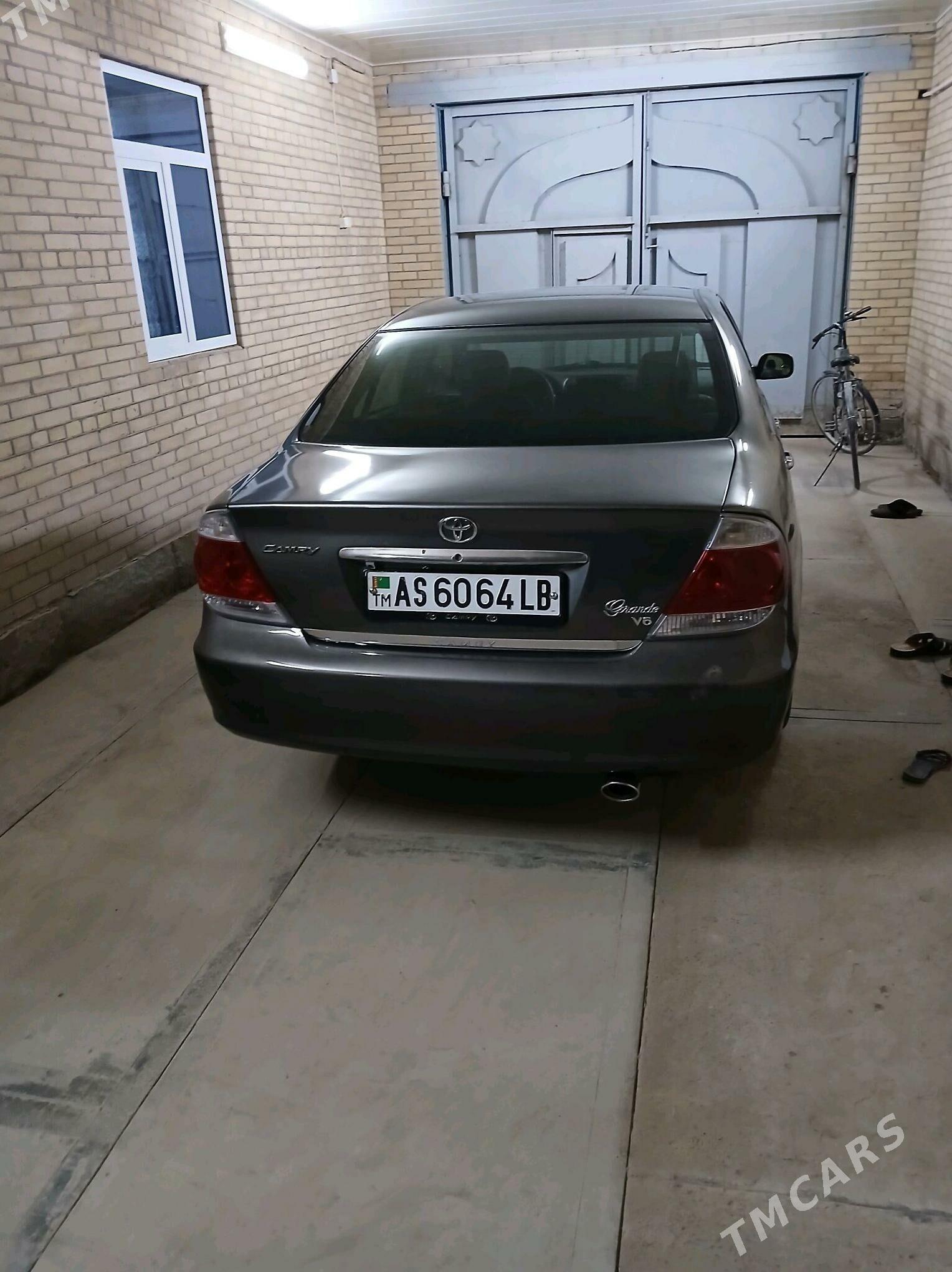 Toyota Camry 2003 - 175 000 TMT - Farap - img 3