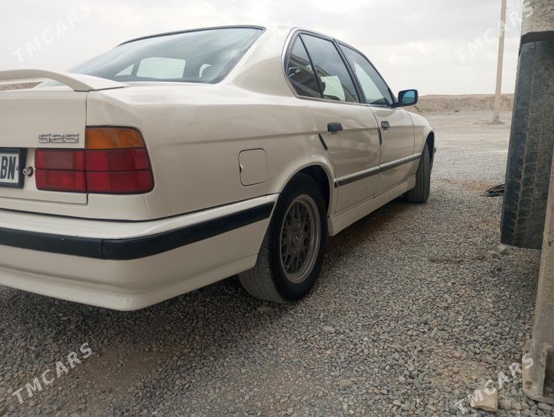 BMW 525 1992 - 60 000 TMT - Берекет - img 4