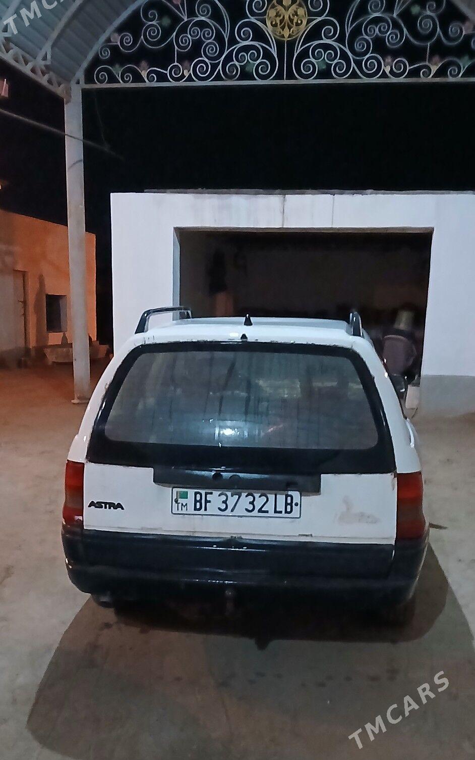 Opel Astra 1993 - 10 000 TMT - Достлук - img 3