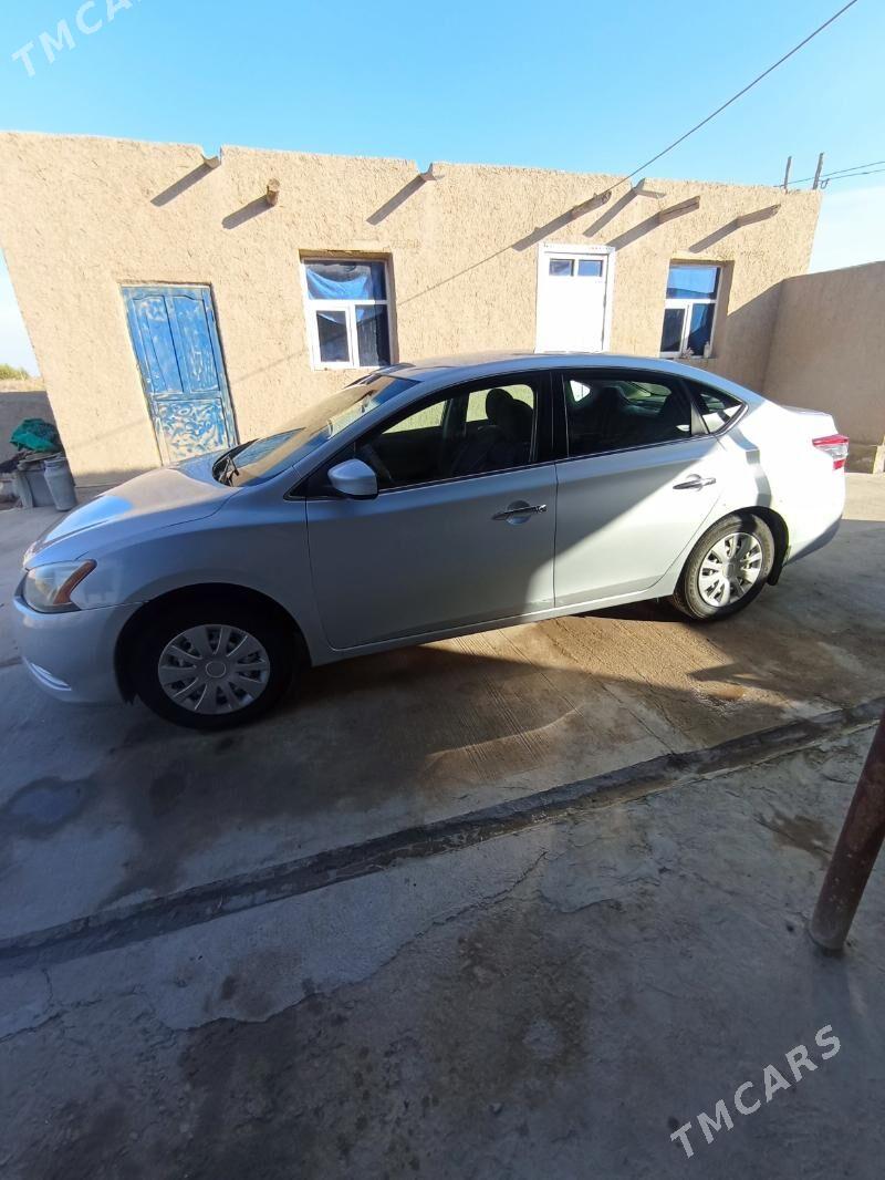Nissan Sentra 2013 - 125 000 TMT - етр. Туркменбаши - img 2
