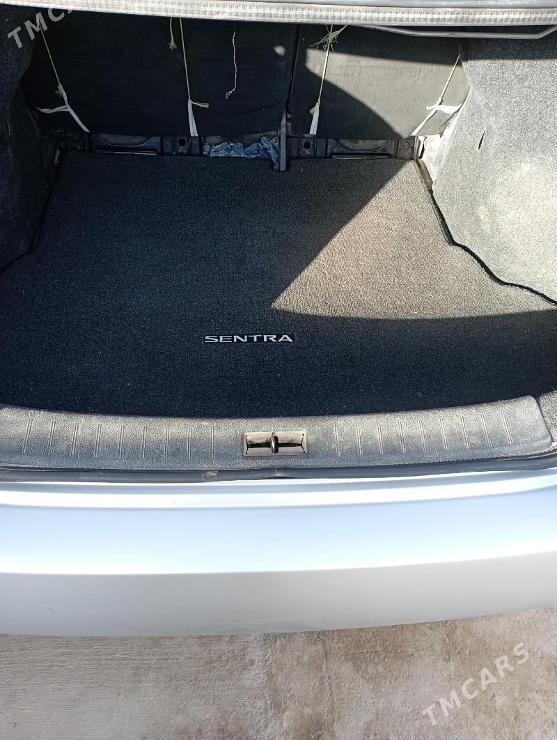 Nissan Sentra 2013 - 125 000 TMT - етр. Туркменбаши - img 5