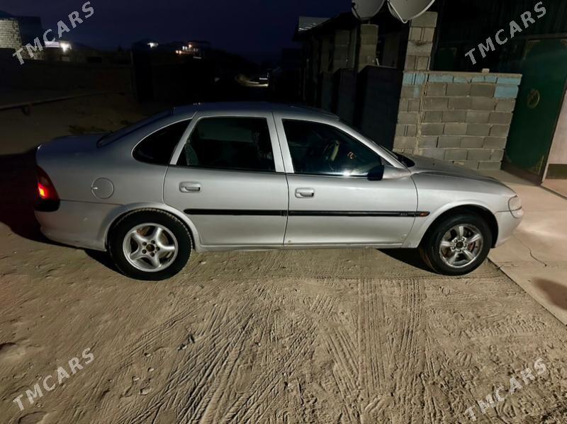 Opel Vectra 1996 - 35 000 TMT - Магданлы - img 2