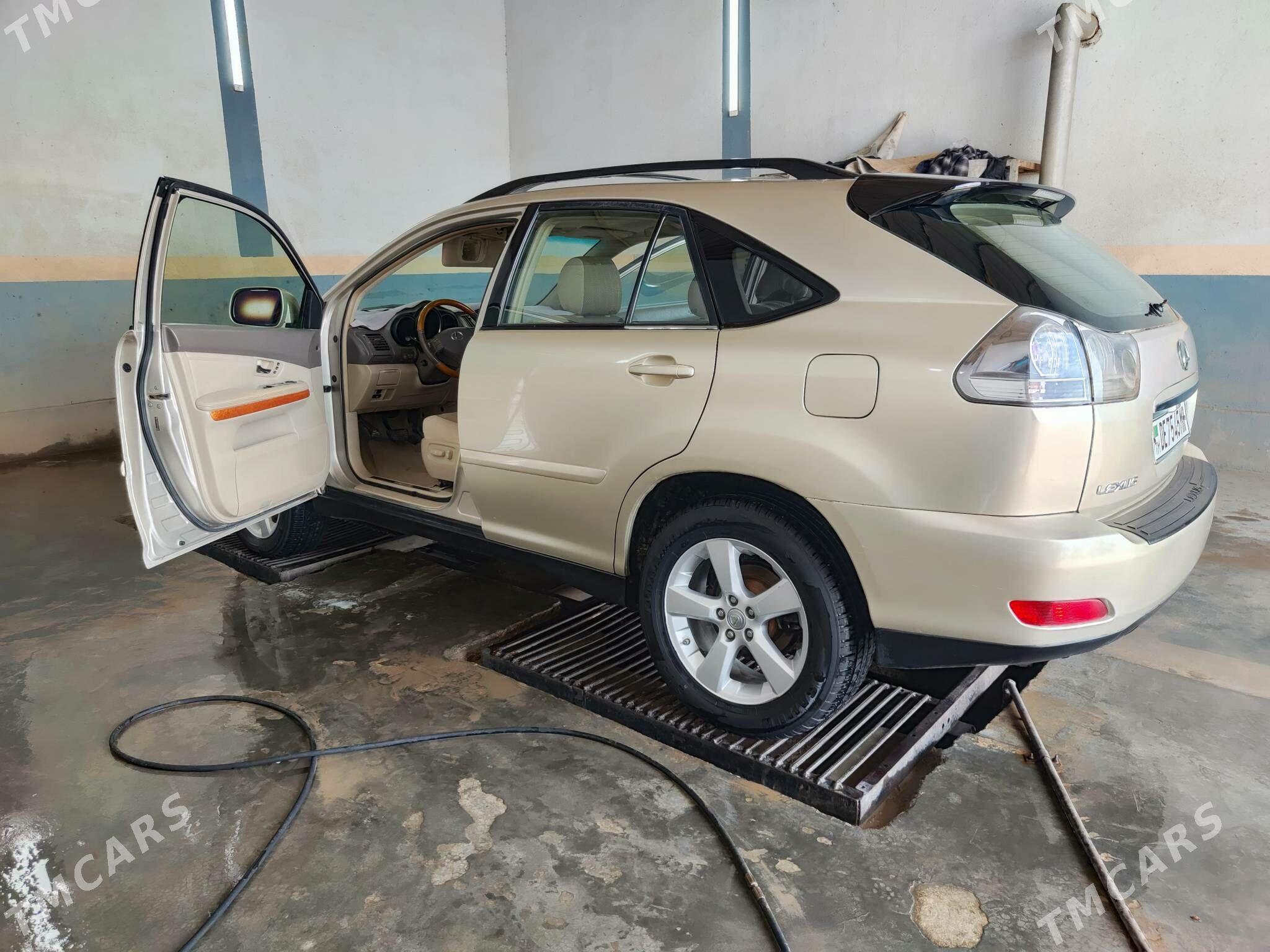 Lexus RX 330 2004 - 198 000 TMT - Байрамали - img 4