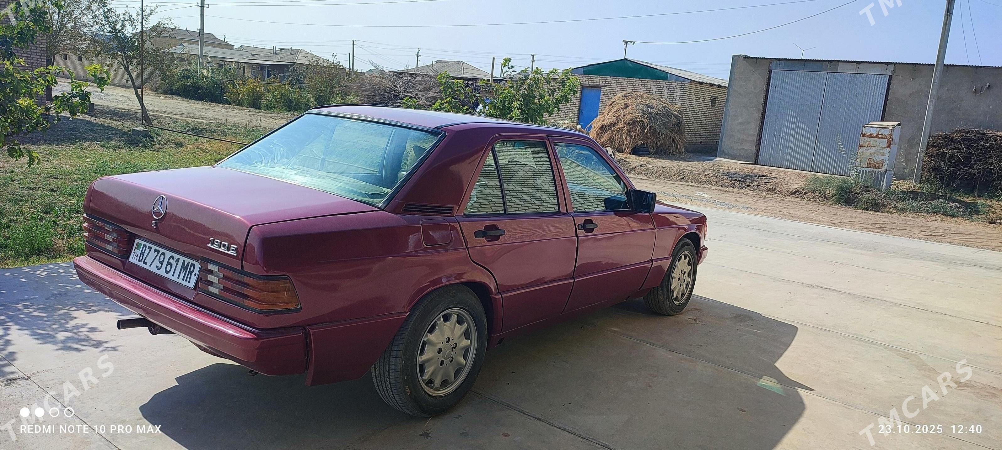Mercedes-Benz 230E 1992 - 50 000 TMT - Мары - img 1