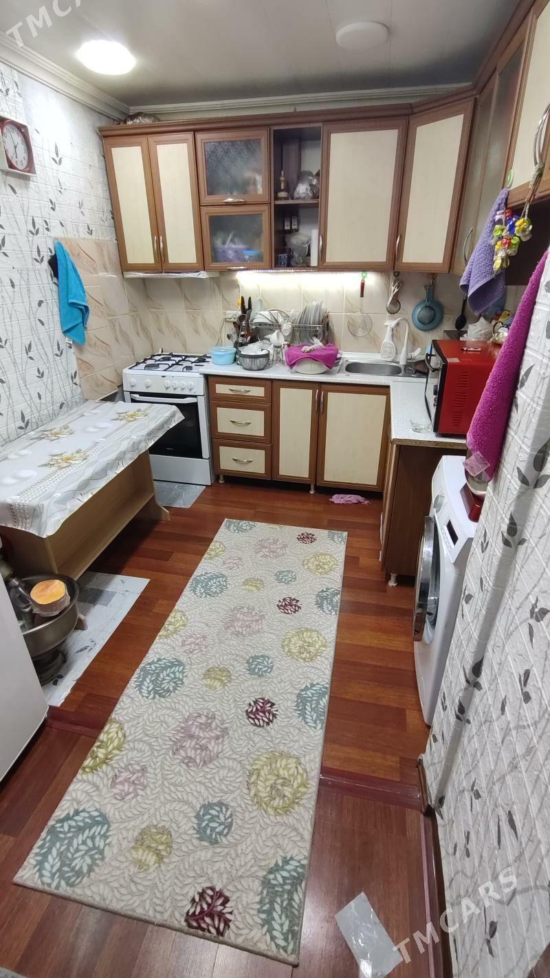 Satlyk 4 mkr 1 etaj 2 komnat - 4 мкр - img 6