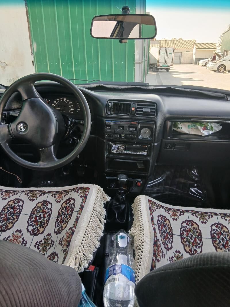 Opel Vectra 1991 - 40 000 TMT - Анев - img 5