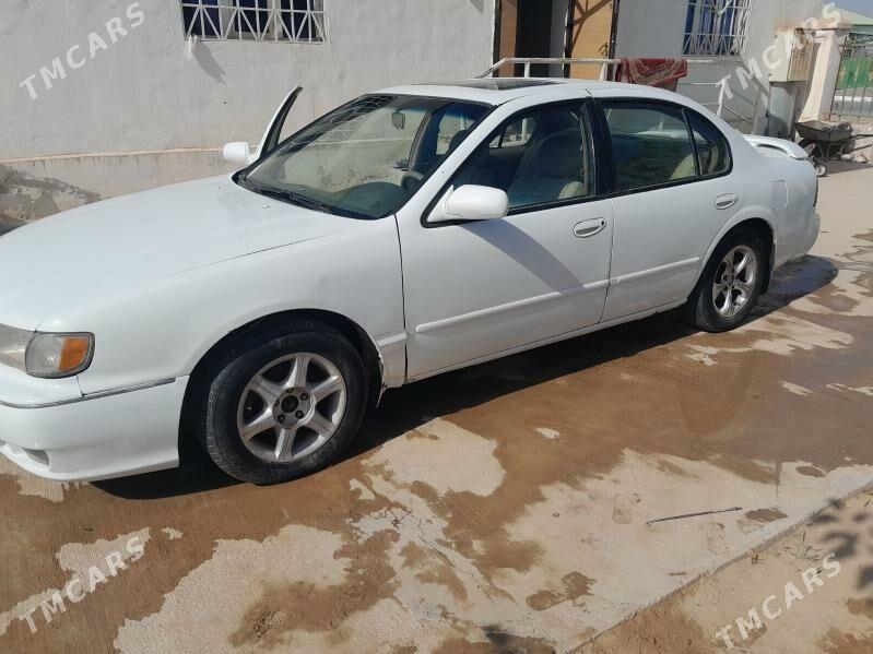 Nissan Maxima 1998 - 35 000 TMT - Ак-Бугдайский этрап - img 1