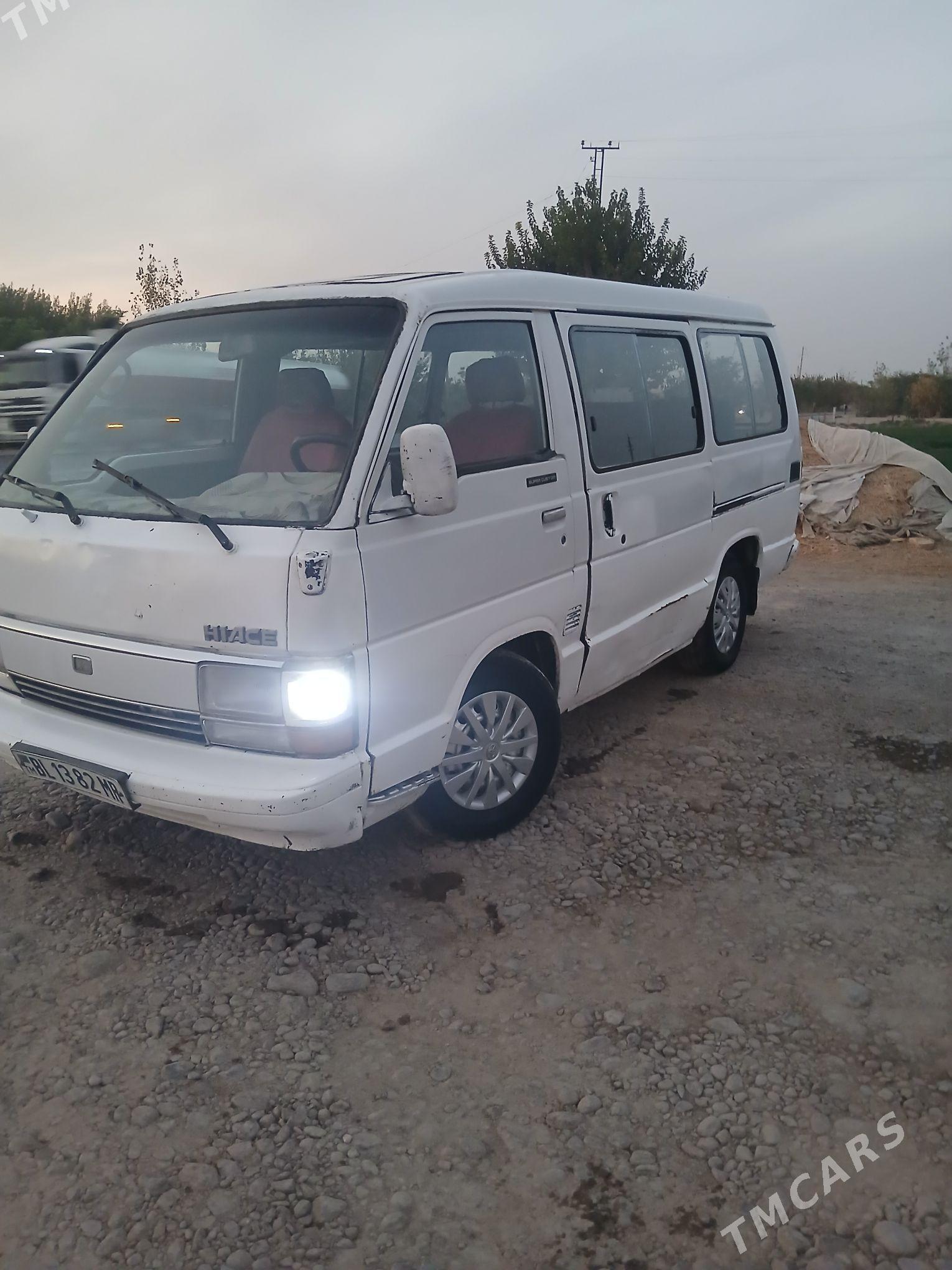 Toyota Hiace 1989 - 45 000 TMT - Ýolöten - img 4