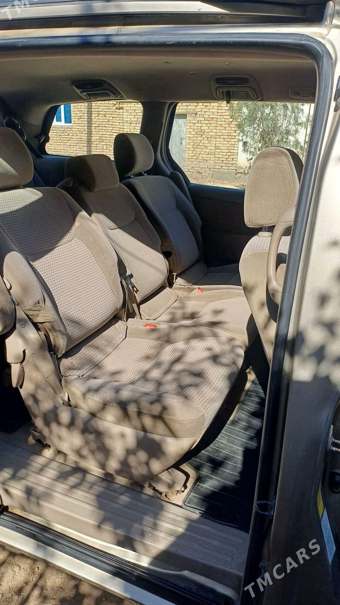 Toyota Sienna 2006 - 235 000 TMT - Кёнеургенч - img 5