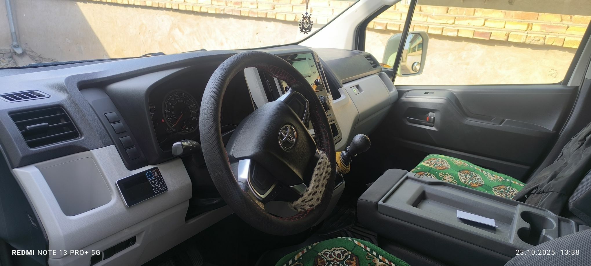 Toyota Hiace 2021 - 500 000 TMT - Гороглы (Тагта) - img 5