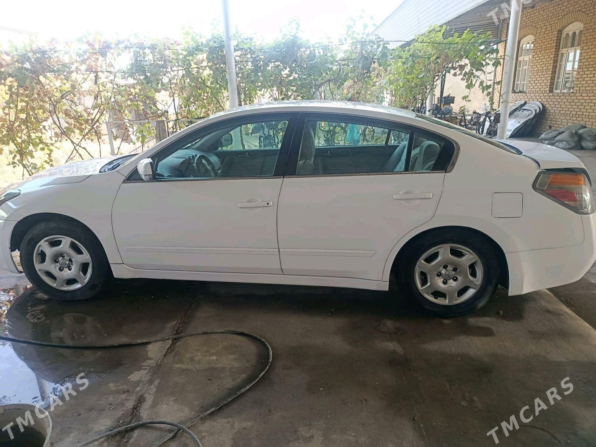 Nissan Altima 2010 - 110 000 TMT - Мары - img 5