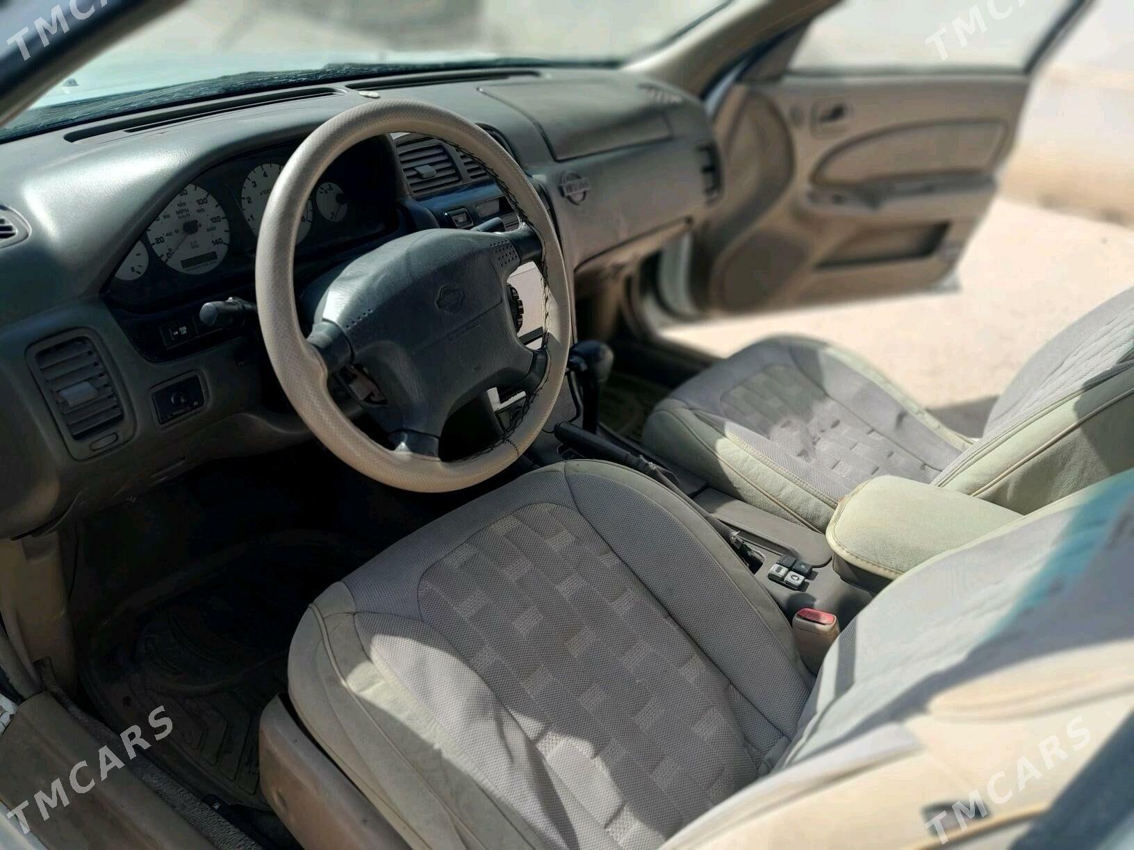 Nissan Maxima 1998 - 35 000 TMT - Ак-Бугдайский этрап - img 3