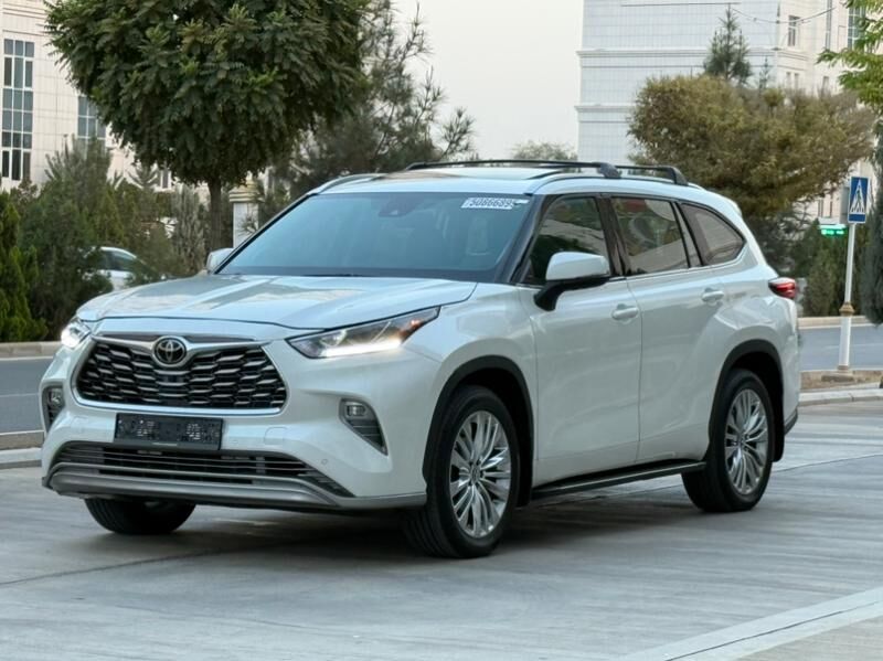 Toyota Highlander 2021 - 618 000 TMT - Ашхабад - img 2