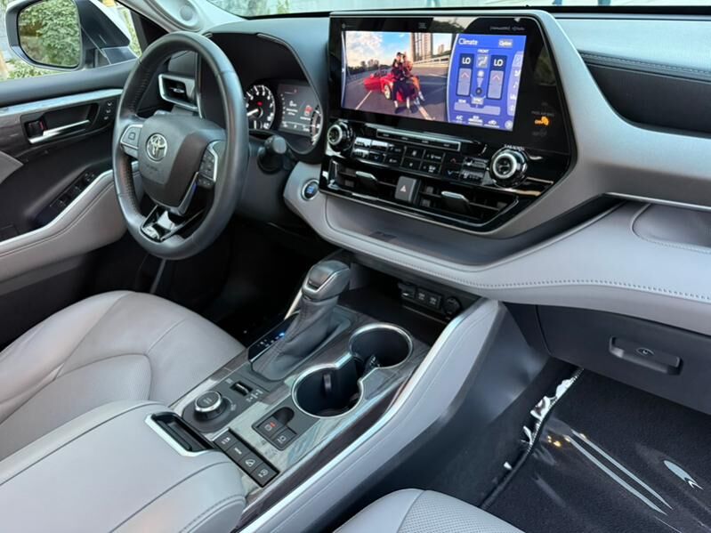 Toyota Highlander 2021 - 618 000 TMT - Ашхабад - img 9