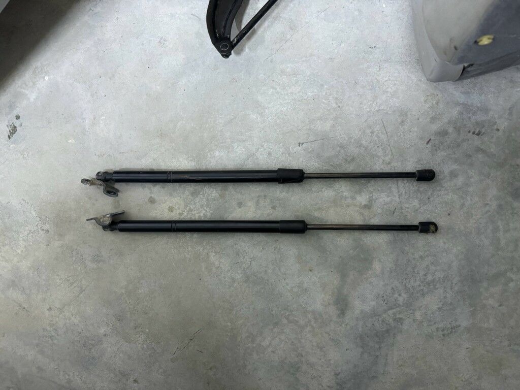 2011 Сиена багаж замок. 1 200 TMT - Мары - img 2