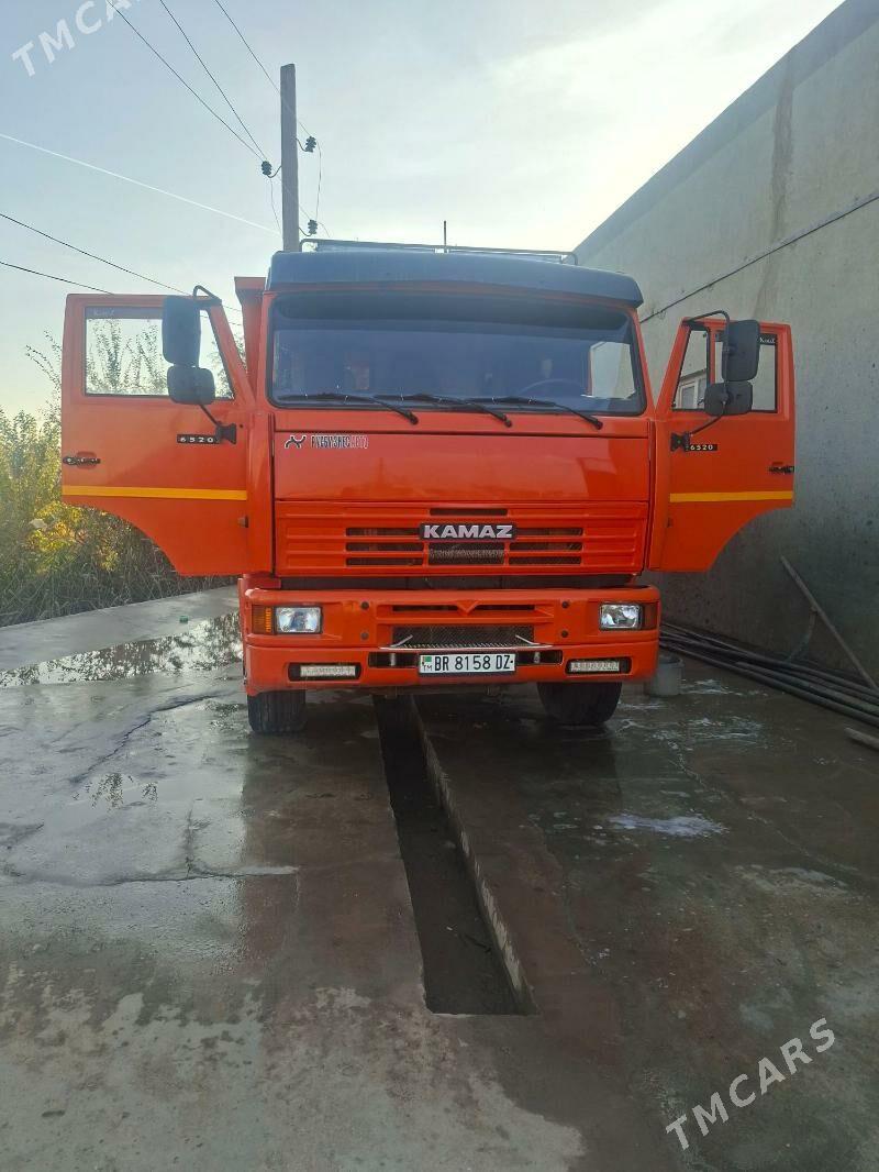 Kamaz 6520 2010 - 500 000 TMT - Дашогуз - img 4
