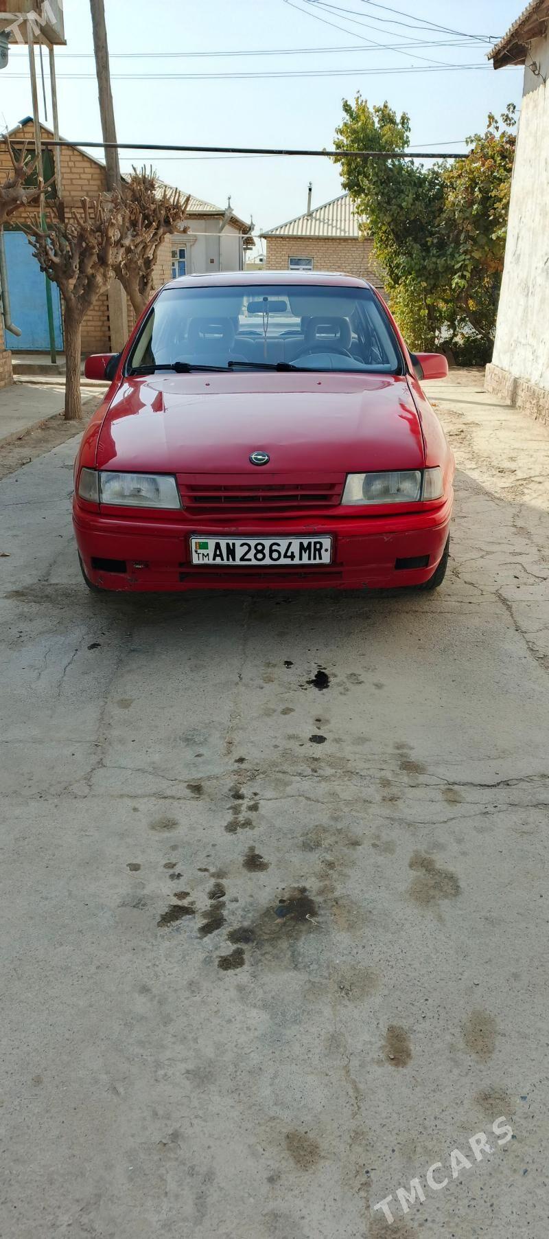 Opel Vectra 1990 - 30 000 TMT - Mary - img 4
