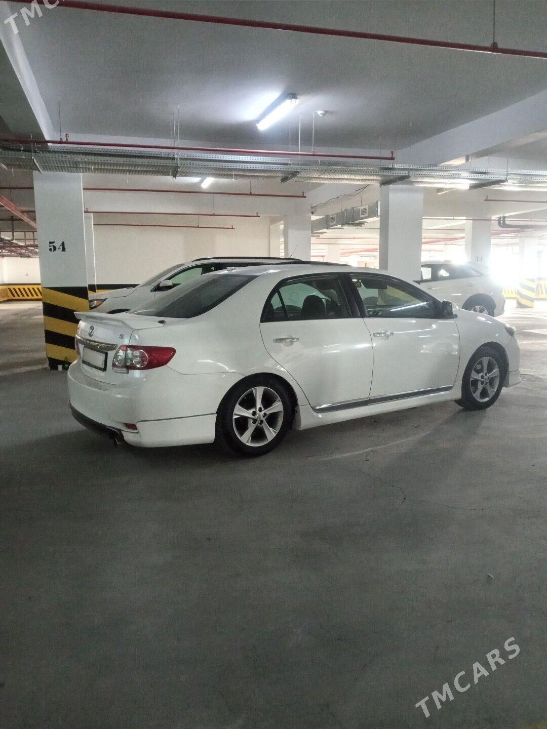 Toyota Corolla 2011 - 190 000 TMT - Aşgabat - img 4